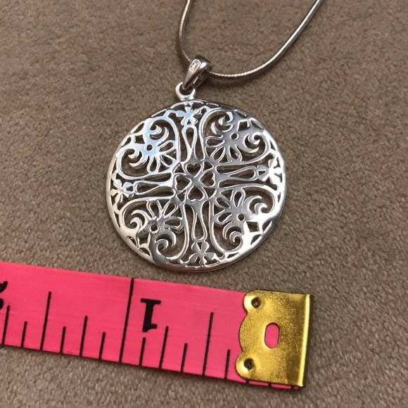 Sterling silver pendant and necklace - Picture 5 of 5